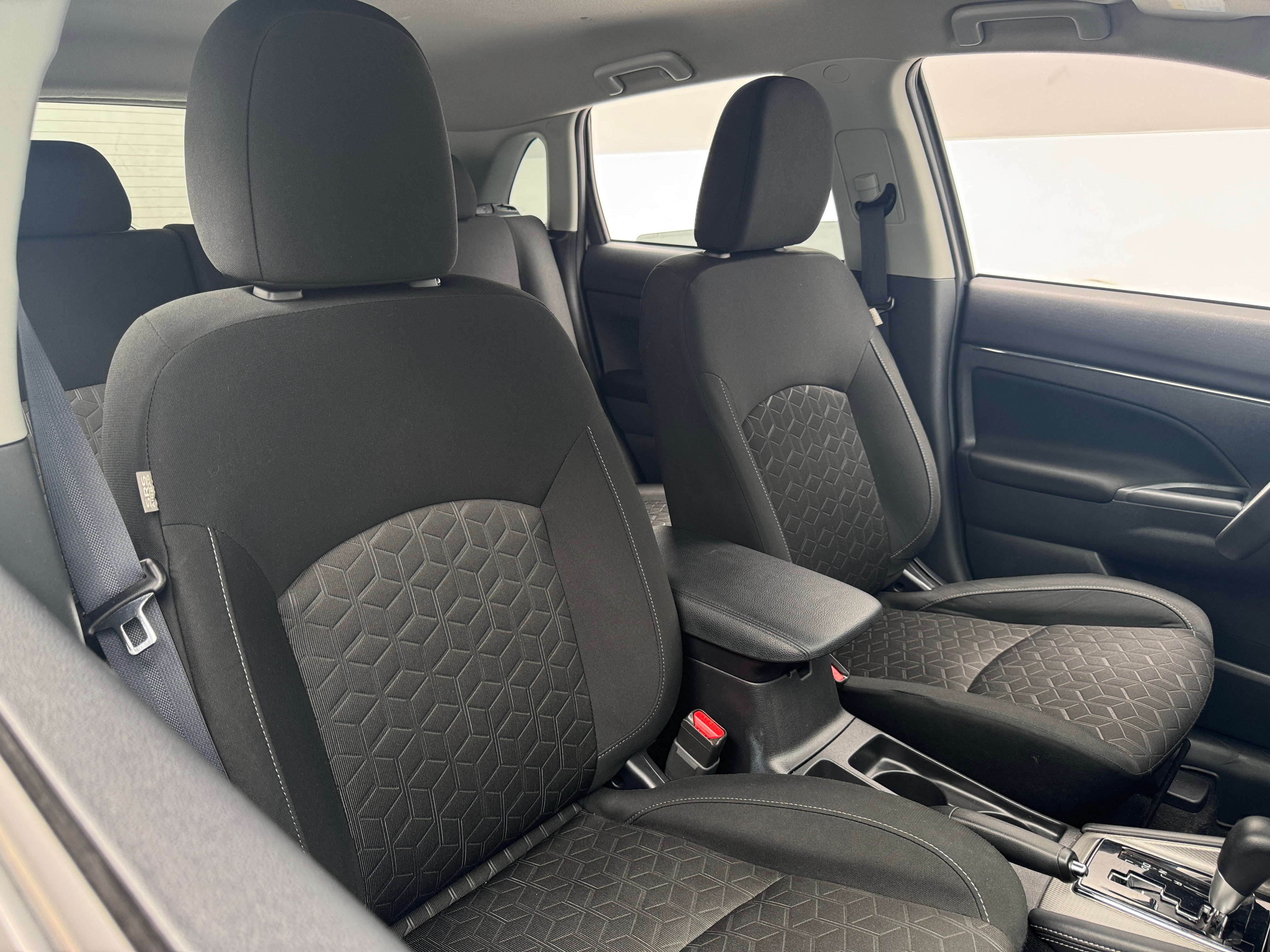 mitsubishi outlander sport 2025 JA4ARUAU5SU004277 image mitsubishi outlander sport 2025 JA4ARUAU5SU004277 image